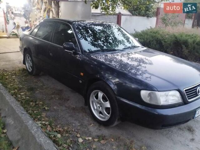 Синий Ауди А6, объемом двигателя 2.6 л и пробегом 330 тыс. км за 3350 $, фото 158 на Automoto.ua
