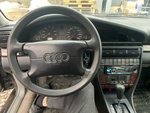 Синий Ауди А6, объемом двигателя 2.8 л и пробегом 362 тыс. км за 3000 $, фото 5 на Automoto.ua