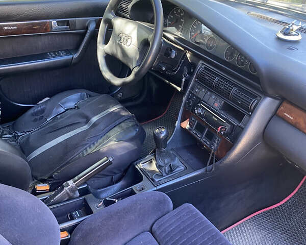 Синий Ауди А6, объемом двигателя 2.6 л и пробегом 469 тыс. км за 2500 $, фото 8 на Automoto.ua