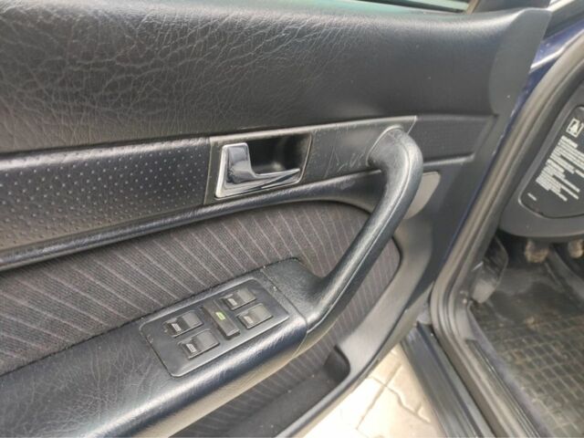 Синий Ауди А6, объемом двигателя 0 л и пробегом 380 тыс. км за 3099 $, фото 10 на Automoto.ua