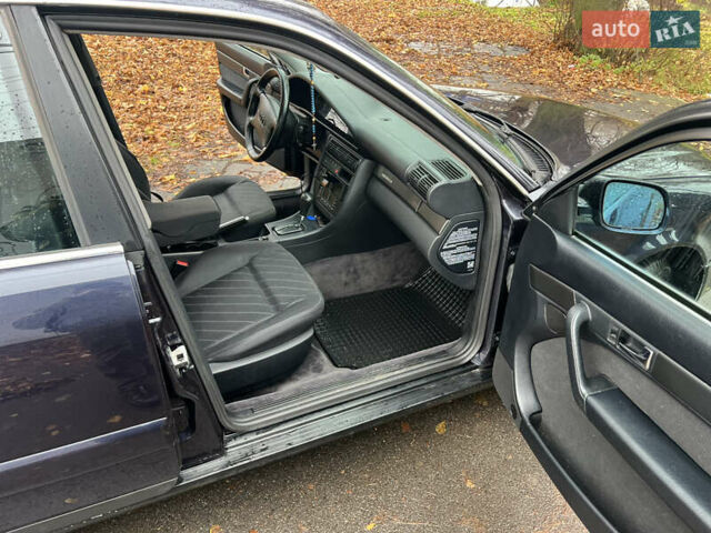 Синий Ауди А6, объемом двигателя 2.6 л и пробегом 286 тыс. км за 4200 $, фото 10 на Automoto.ua