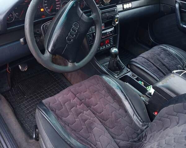 Синий Ауди А6, объемом двигателя 1.98 л и пробегом 556 тыс. км за 2650 $, фото 6 на Automoto.ua