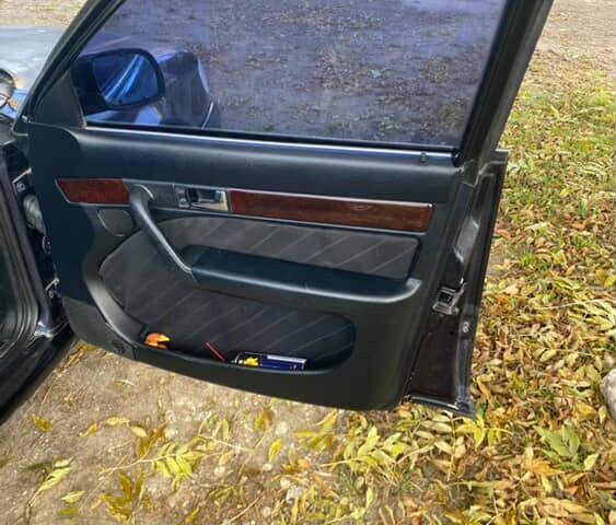 Ауді А6 1996 у Каменце-Подольском на Automoto.ua Синій Ауді А6, об'ємом двигуна 2.6 л та пробігом 360 тис. км за 1900 $, фото 3 на Automoto.ua