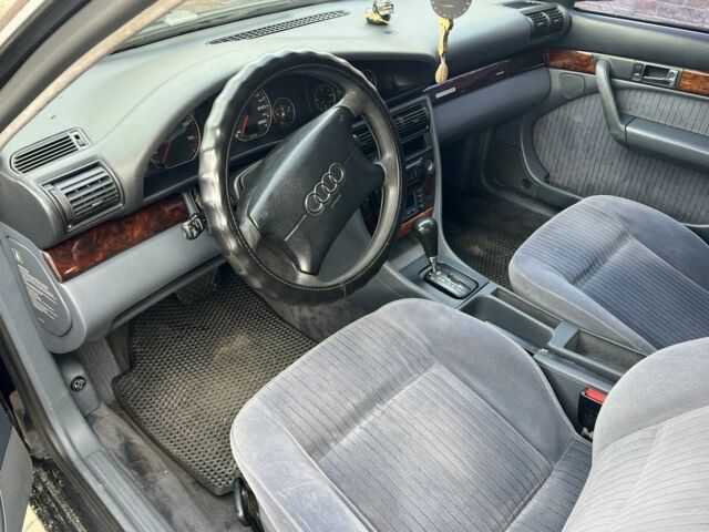 Синій Ауді А6, об'ємом двигуна 2.6 л та пробігом 300 тис. км за 2300 $, фото 5 на Automoto.ua