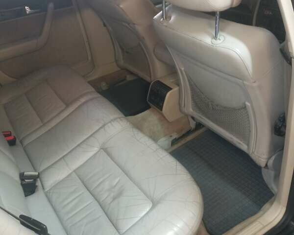 Синий Ауди А6, объемом двигателя 2.8 л и пробегом 350 тыс. км за 4000 $, фото 9 на Automoto.ua