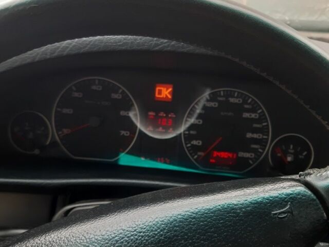 Синий Ауди А6, объемом двигателя 2.6 л и пробегом 349 тыс. км за 3500 $, фото 4 на Automoto.ua