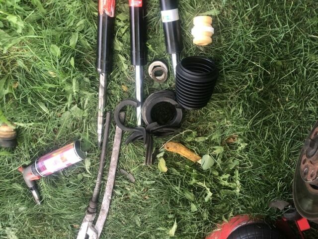 Синий Ауди А6, объемом двигателя 2.5 л и пробегом 350 тыс. км за 2700 $, фото 20 на Automoto.ua