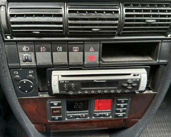 Синій Ауді А6, об'ємом двигуна 2.6 л та пробігом 333 тис. км за 2350 $, фото 12 на Automoto.ua