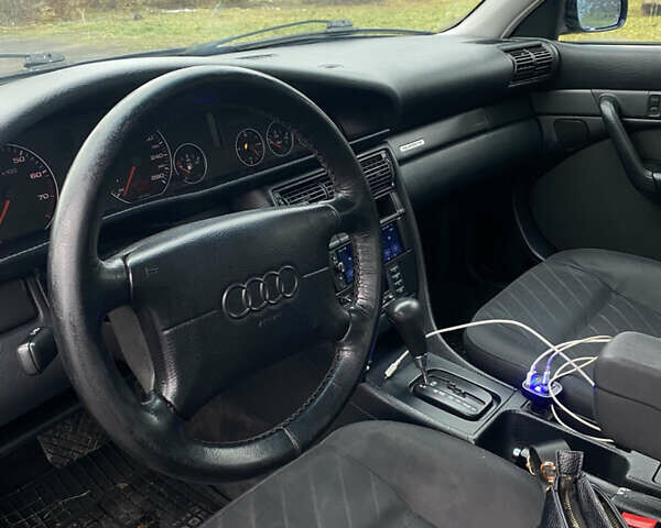 Синій Ауді А6, об'ємом двигуна 2.6 л та пробігом 287 тис. км за 4000 $, фото 12 на Automoto.ua