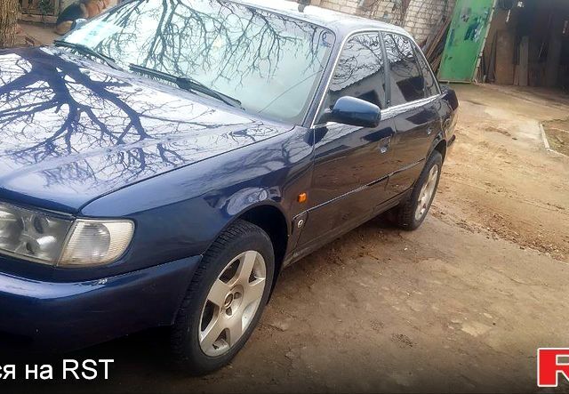 Синий Ауди А6, объемом двигателя 2.6 л и пробегом 0 тыс. км за 1000 $, фото 1 на Automoto.ua