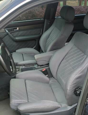 Синій Ауді А6, об'ємом двигуна 2.8 л та пробігом 300 тис. км за 4999 $, фото 5 на Automoto.ua