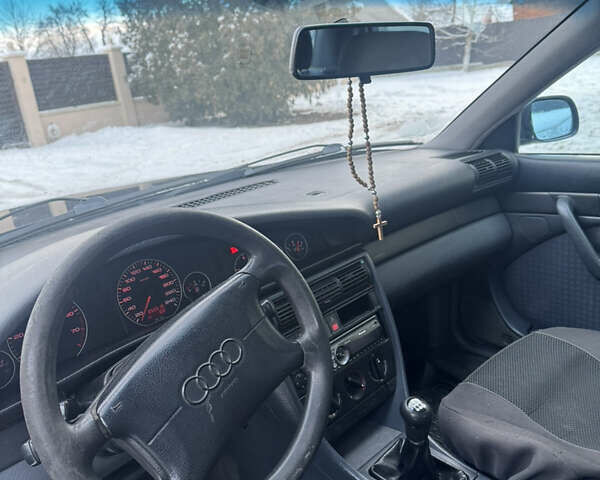 Синій Ауді А6, об'ємом двигуна 1.78 л та пробігом 350 тис. км за 3500 $, фото 5 на Automoto.ua