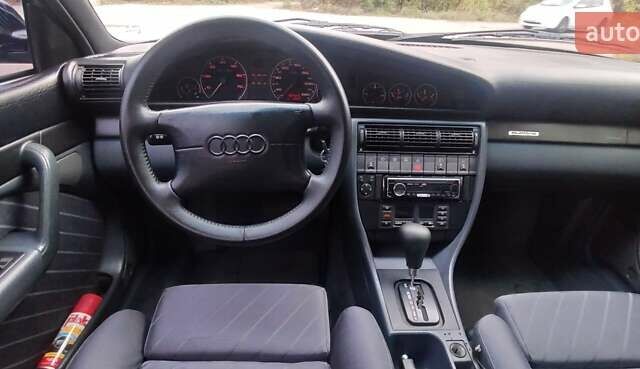 Синій Ауді А6, об'ємом двигуна 2.8 л та пробігом 300 тис. км за 4999 $, фото 4 на Automoto.ua