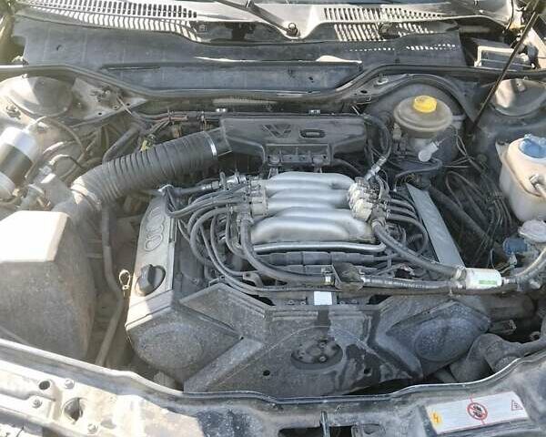 Синий Ауди А6, объемом двигателя 2.6 л и пробегом 380 тыс. км за 2650 $, фото 8 на Automoto.ua