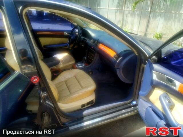 Синий Ауди А6, объемом двигателя 2.8 л и пробегом 500 тыс. км за 3000 $, фото 8 на Automoto.ua