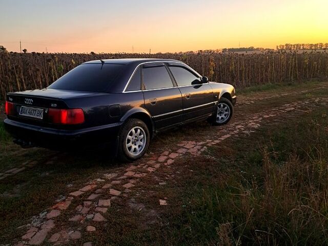 Синий Ауди А6, объемом двигателя 2.6 л и пробегом 213 тыс. км за 2850 $, фото 1 на Automoto.ua