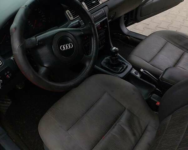 Синій Ауді А6, об'ємом двигуна 1.9 л та пробігом 400 тис. км за 2499 $, фото 9 на Automoto.ua