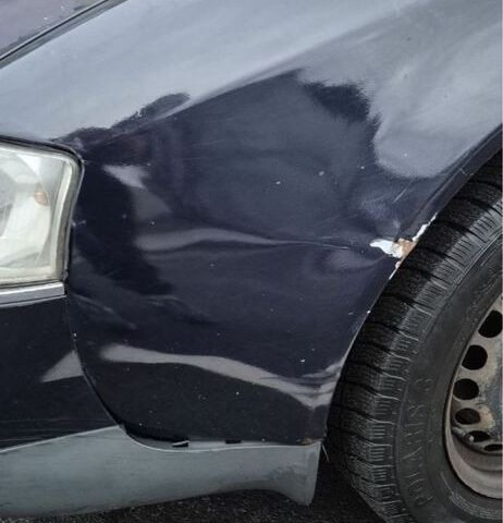 Синий Ауди А6, объемом двигателя 1.8 л и пробегом 360 тыс. км за 2800 $, фото 5 на Automoto.ua