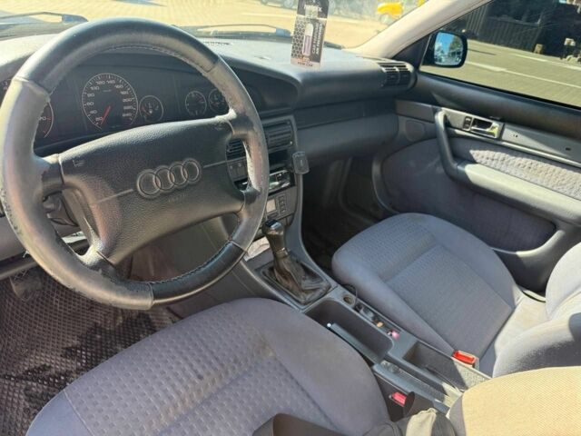 Синій Ауді А6, об'ємом двигуна 1.8 л та пробігом 410 тис. км за 2250 $, фото 5 на Automoto.ua