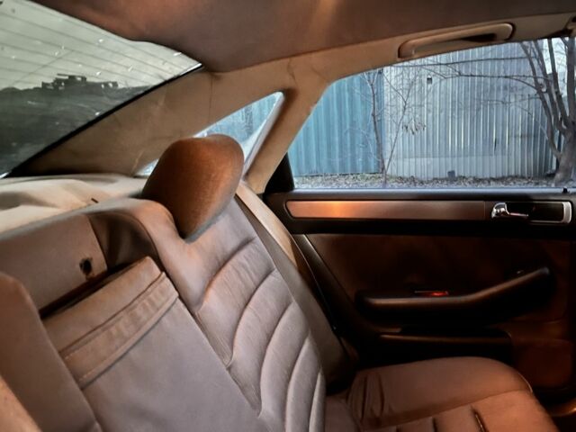 Синий Ауди А6, объемом двигателя 1.8 л и пробегом 360 тыс. км за 2800 $, фото 17 на Automoto.ua