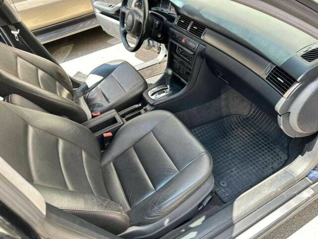 Синий Ауди А6, объемом двигателя 2.4 л и пробегом 372 тыс. км за 3600 $, фото 3 на Automoto.ua