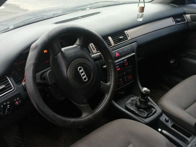 Синий Ауди А6, объемом двигателя 1.9 л и пробегом 400 тыс. км за 2200 $, фото 7 на Automoto.ua