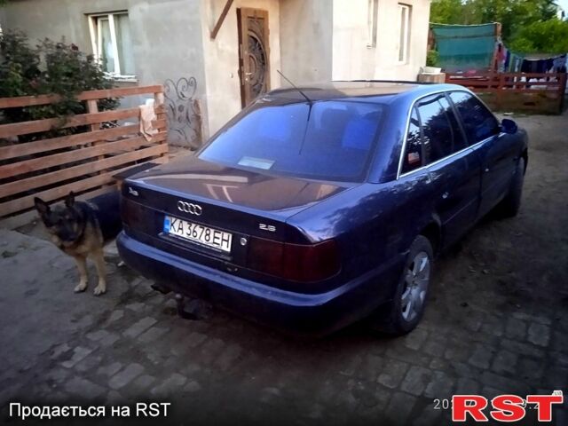 Синий Ауди А6, объемом двигателя 2.6 л и пробегом 300 тыс. км за 2900 $, фото 5 на Automoto.ua