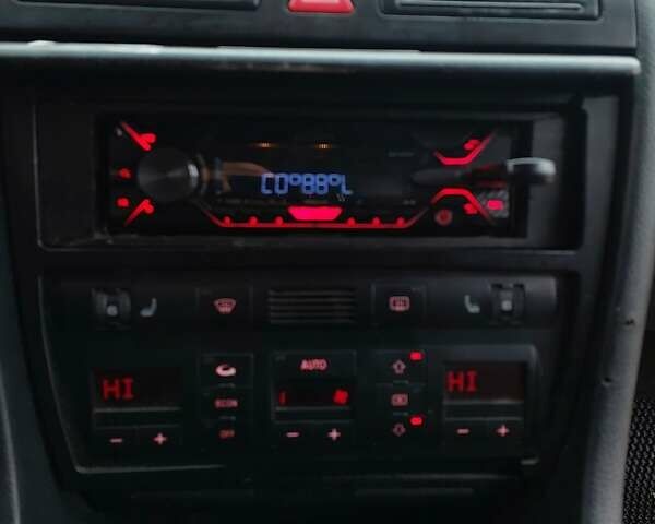 Синій Ауді А6, об'ємом двигуна 1.9 л та пробігом 400 тис. км за 2499 $, фото 11 на Automoto.ua