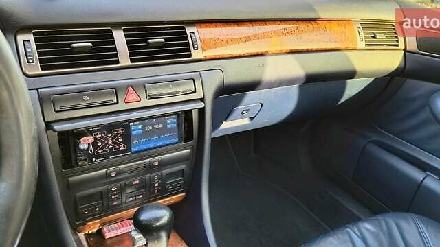 Синий Ауди А6, объемом двигателя 0 л и пробегом 325 тыс. км за 3999 $, фото 6 на Automoto.ua