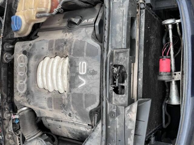 Ауді А6 1998 у Сумах на Automoto.ua Синій Ауді А6, об'ємом двигуна 2.4 л та пробігом 265 тис. км за 1900 $, фото 6 на Automoto.ua