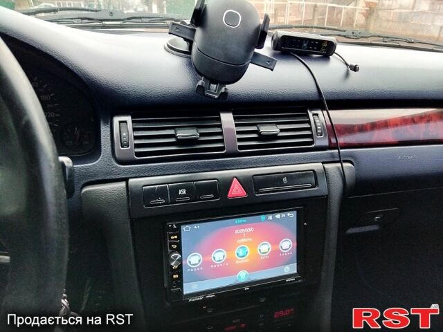 Синий Ауди А6, объемом двигателя 2.4 л и пробегом 382 тыс. км за 3900 $, фото 1 на Automoto.ua