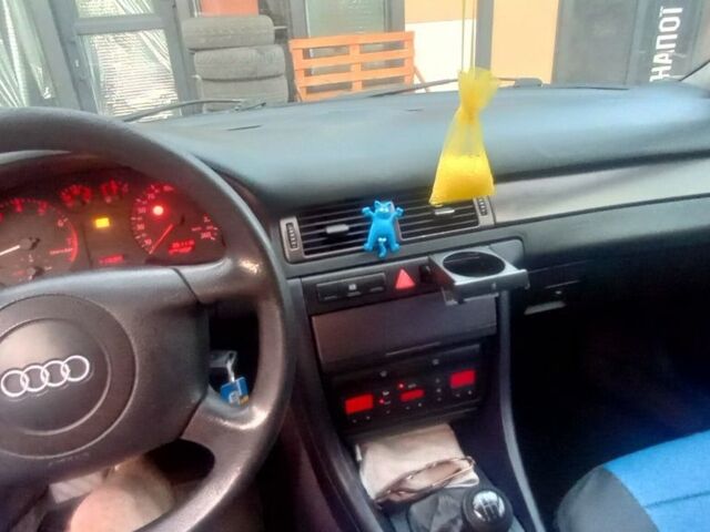 Синий Ауди А6, объемом двигателя 2.4 л и пробегом 380 тыс. км за 4800 $, фото 2 на Automoto.ua