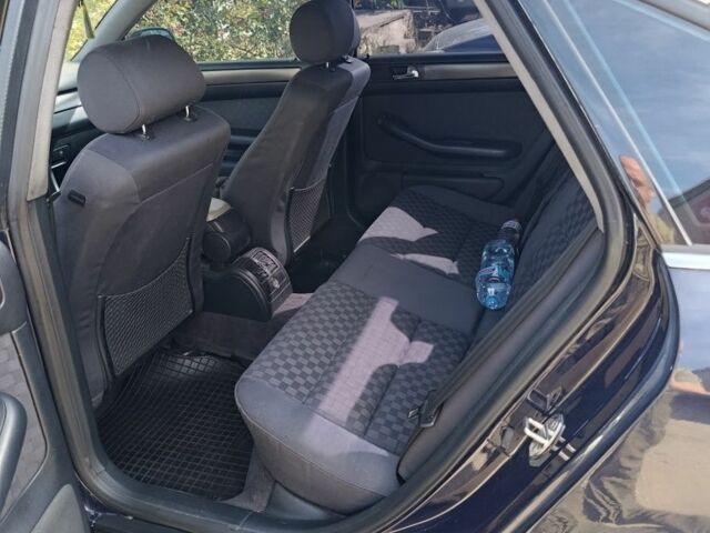 Синий Ауди А6, объемом двигателя 1.8 л и пробегом 480 тыс. км за 5000 $, фото 9 на Automoto.ua