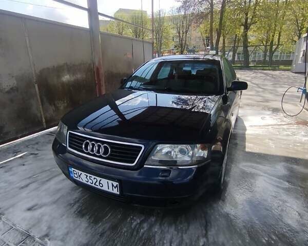 Синий Ауди А6, объемом двигателя 2.5 л и пробегом 380 тыс. км за 3800 $, фото 3 на Automoto.ua