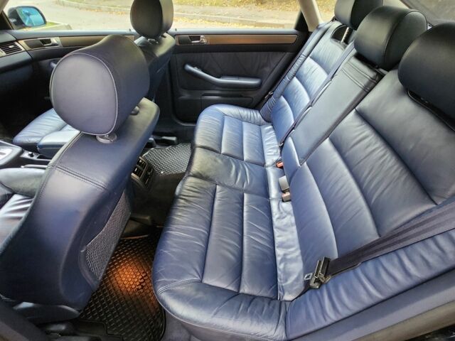 Синий Ауди А6, объемом двигателя 2.8 л и пробегом 202 тыс. км за 6400 $, фото 2 на Automoto.ua