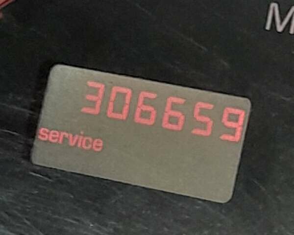 Синій Ауді А6, об'ємом двигуна 2.39 л та пробігом 307 тис. км за 4000 $, фото 10 на Automoto.ua