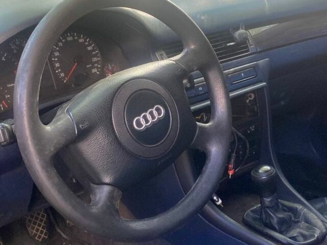 Синий Ауди А6, объемом двигателя 2.5 л и пробегом 299 тыс. км за 599 $, фото 5 на Automoto.ua
