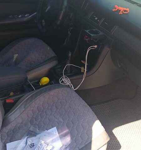 Синий Ауди А6, объемом двигателя 1.8 л и пробегом 465 тыс. км за 4200 $, фото 1 на Automoto.ua