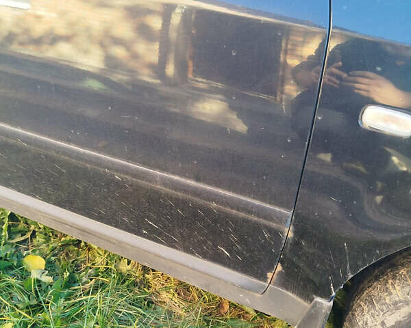 Синій Ауді А6, об'ємом двигуна 2.4 л та пробігом 293 тис. км за 2100 $, фото 12 на Automoto.ua