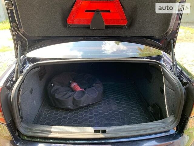 Синій Ауді А6, об'ємом двигуна 2.4 л та пробігом 293 тис. км за 2100 $, фото 17 на Automoto.ua