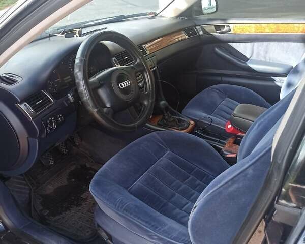 Синій Ауді А6, об'ємом двигуна 2.8 л та пробігом 350 тис. км за 4400 $, фото 5 на Automoto.ua