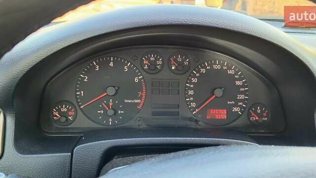 Синий Ауди А6, объемом двигателя 0 л и пробегом 325 тыс. км за 3999 $, фото 5 на Automoto.ua