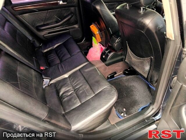 Синий Ауди А6, объемом двигателя 2.4 л и пробегом 382 тыс. км за 3900 $, фото 9 на Automoto.ua