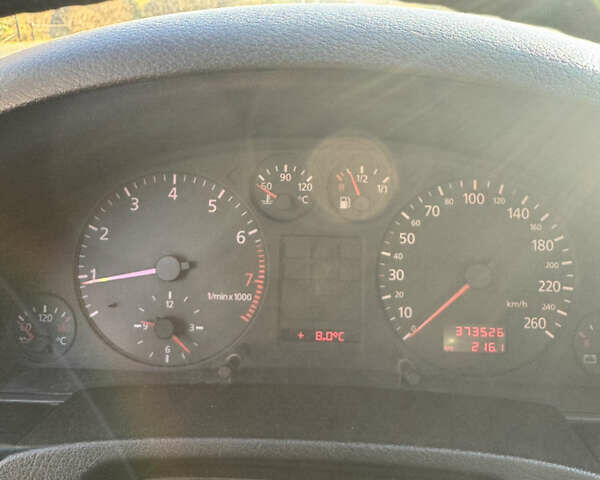 Синий Ауди А6, объемом двигателя 1.8 л и пробегом 373 тыс. км за 2700 $, фото 12 на Automoto.ua