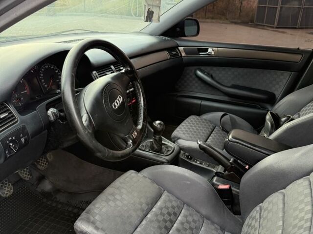 Синий Ауди А6, объемом двигателя 2.4 л и пробегом 376 тыс. км за 3400 $, фото 9 на Automoto.ua