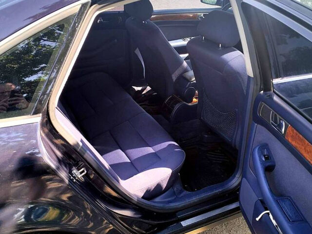 Синій Ауді А6, об'ємом двигуна 1.8 л та пробігом 368 тис. км за 4200 $, фото 5 на Automoto.ua