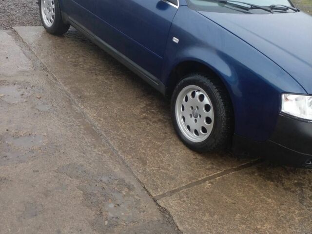 Синий Ауди А6, объемом двигателя 2.8 л и пробегом 304 тыс. км за 3500 $, фото 1 на Automoto.ua