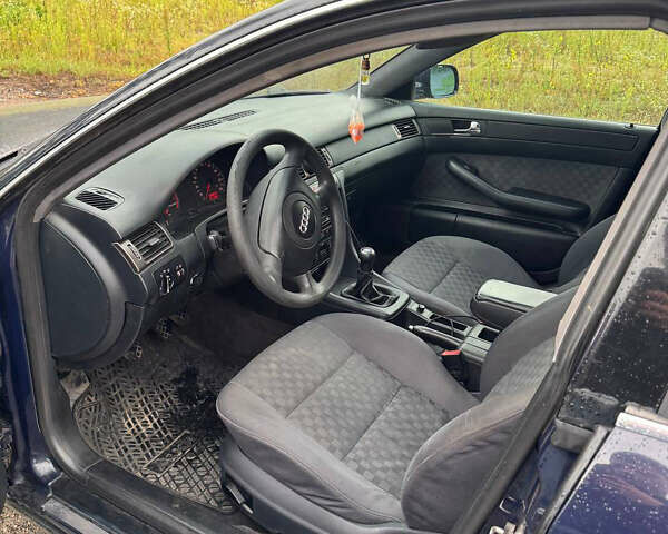 Синий Ауди А6, объемом двигателя 1.7 л и пробегом 400 тыс. км за 2999 $, фото 7 на Automoto.ua