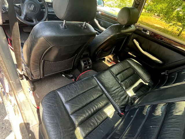 Синий Ауди А6, объемом двигателя 2.5 л и пробегом 400 тыс. км за 3900 $, фото 7 на Automoto.ua