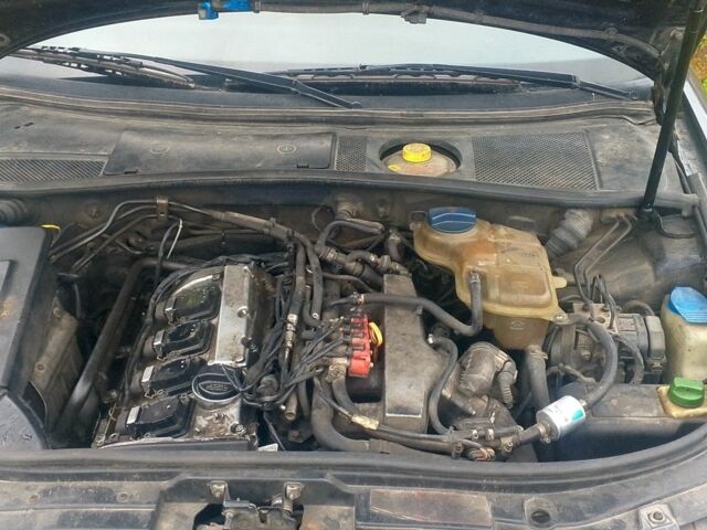 Синій Ауді А6, об'ємом двигуна 1.8 л та пробігом 520 тис. км за 2800 $, фото 4 на Automoto.ua